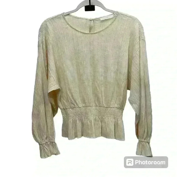 Small Lush Cream Color Top | Slim Waist - Picture 1 of 2